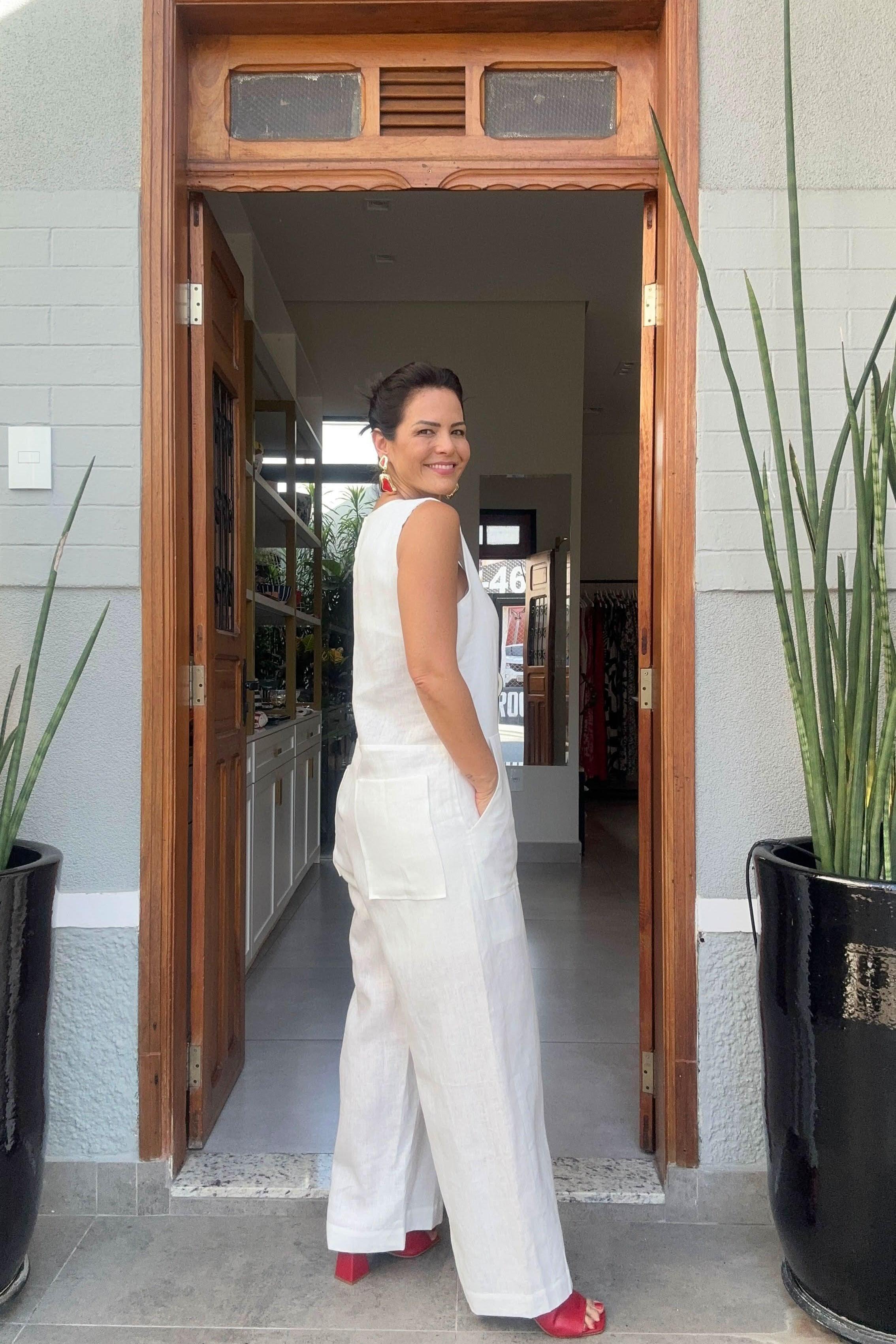 Macacão Worker Linho Off White Ezildinha