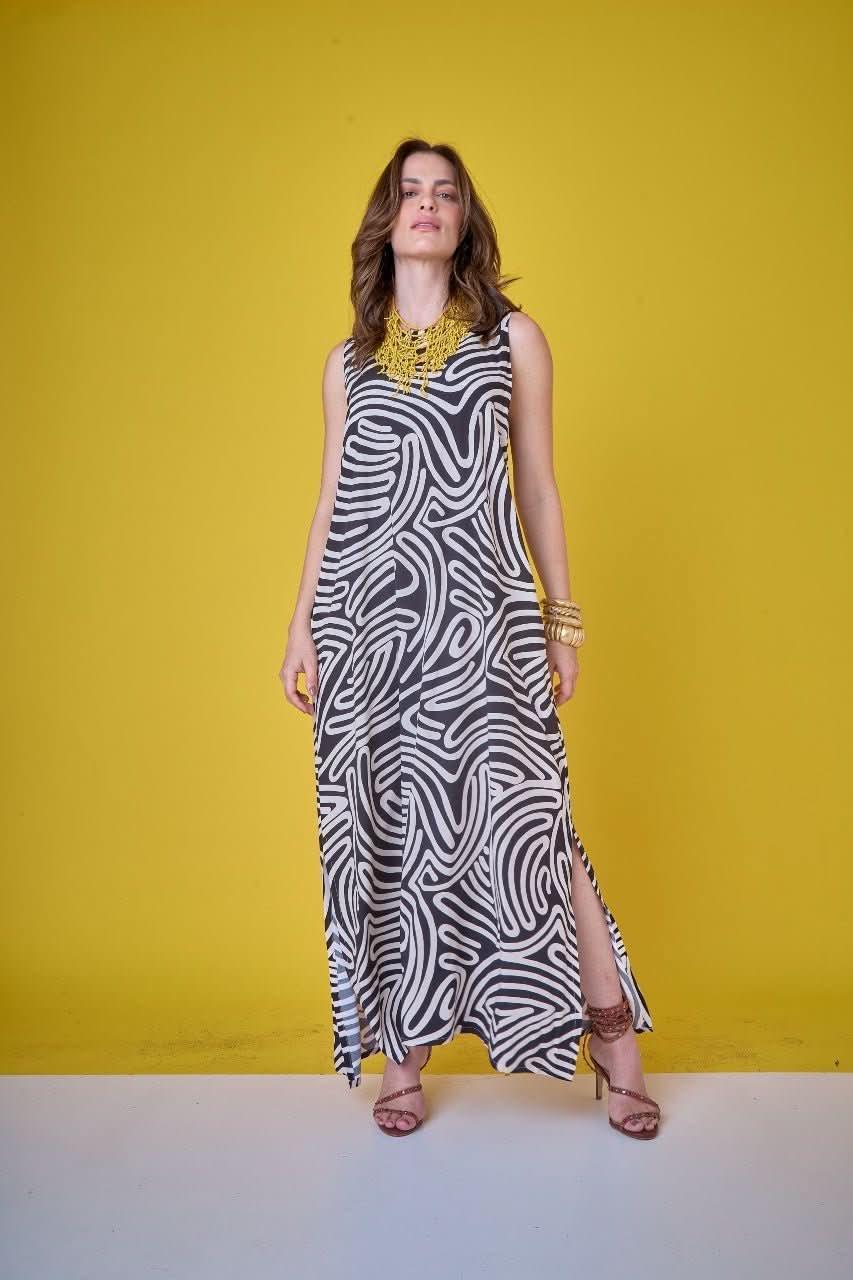 Vestido Linhas P&B Ezildinha