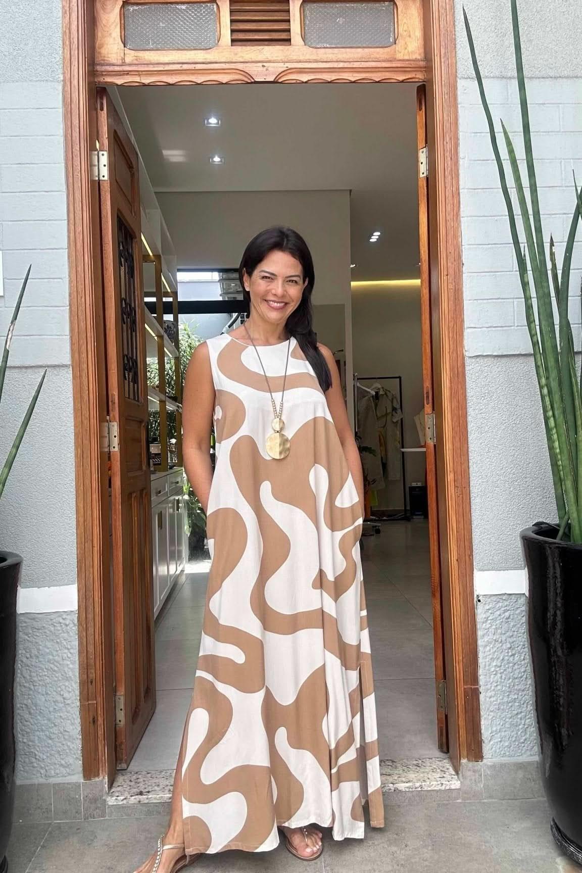 Vestido Waves Beige Ezildinha